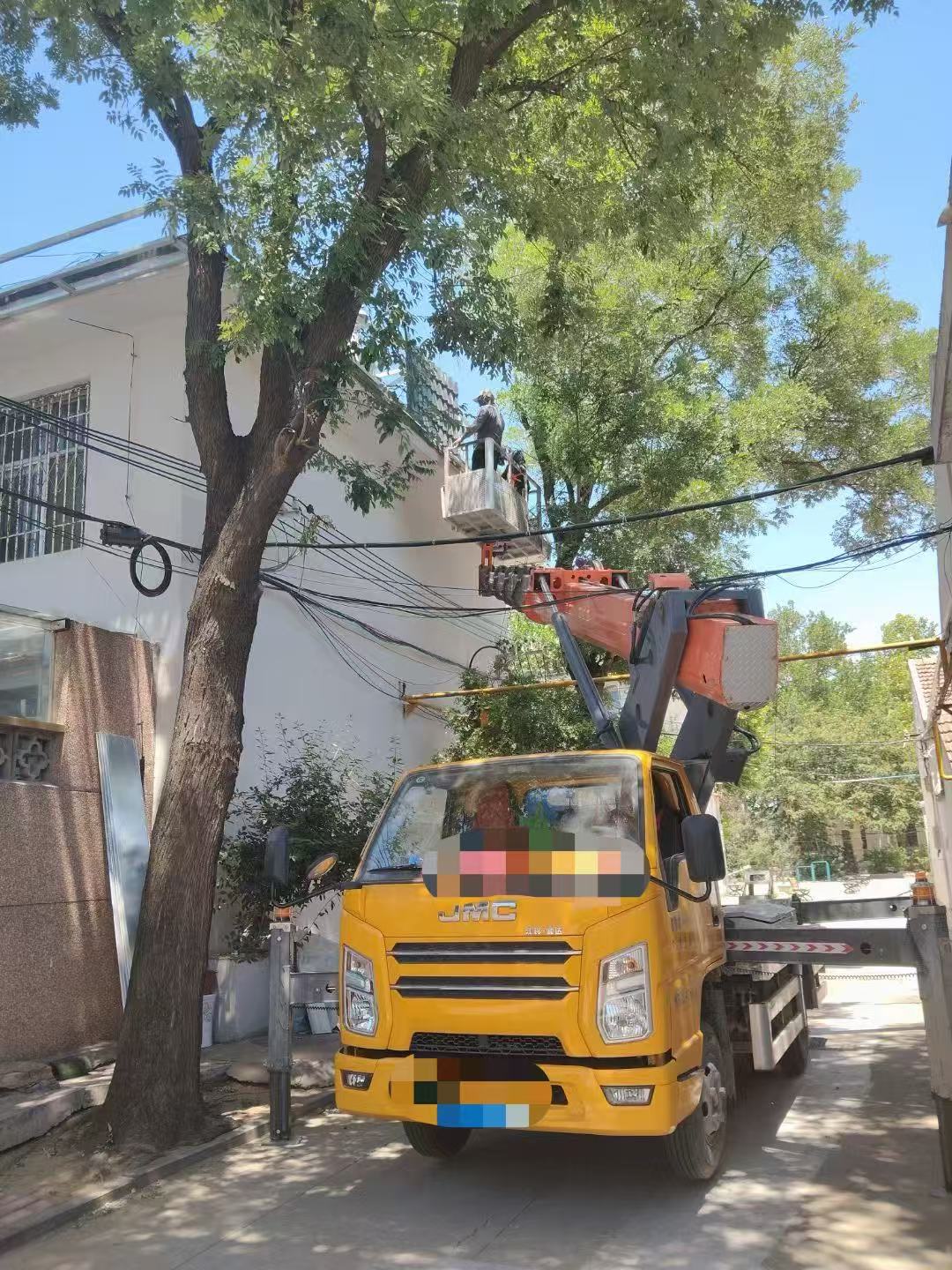 北京高空作业车能吊装重物吗？最大承载多少公斤？