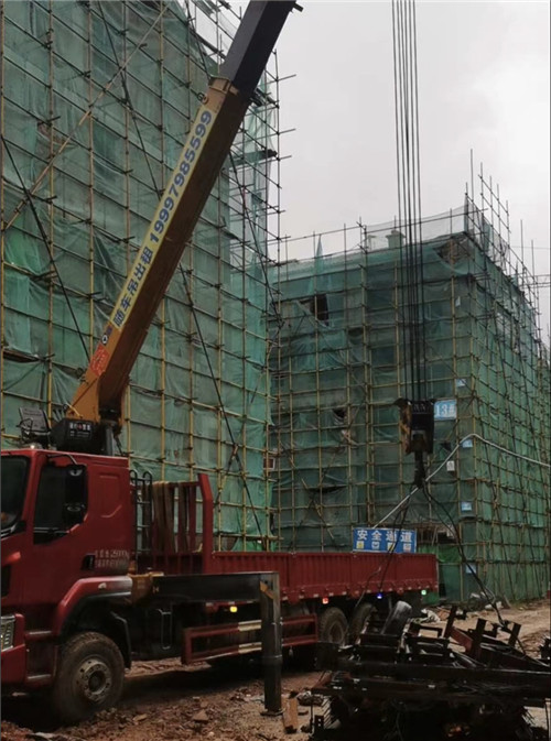 北京“慢工细活”—— 吊车的 “微动控制” 技术